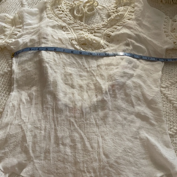 Tassel Pom Pom Cover Up - Picture 10 of 11